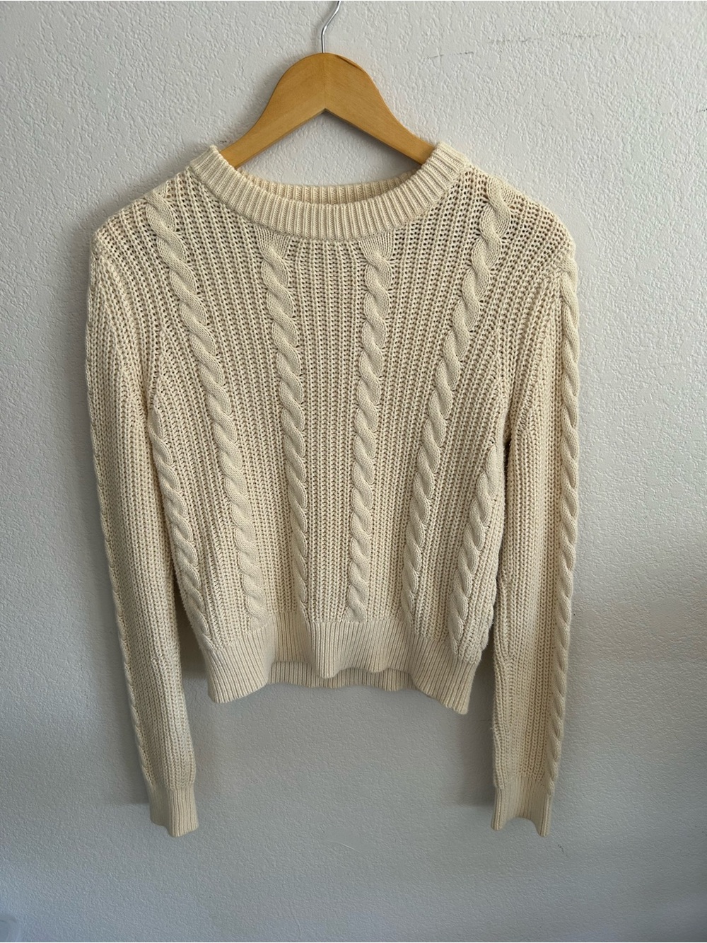 Women's Jack Wills Cable Knit Crewneck Sweater Cream/Off-White. US Size 8,UK 12